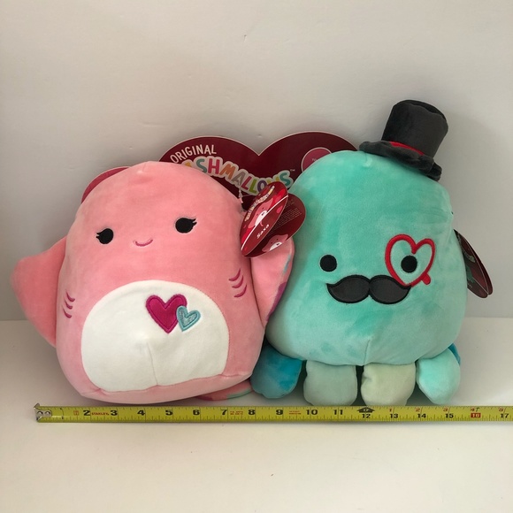 Squishmallows Valentine's Day EIKO Octopus & SAXA Stingray 8" Plush (Set of 2) - Picture 9 of 10